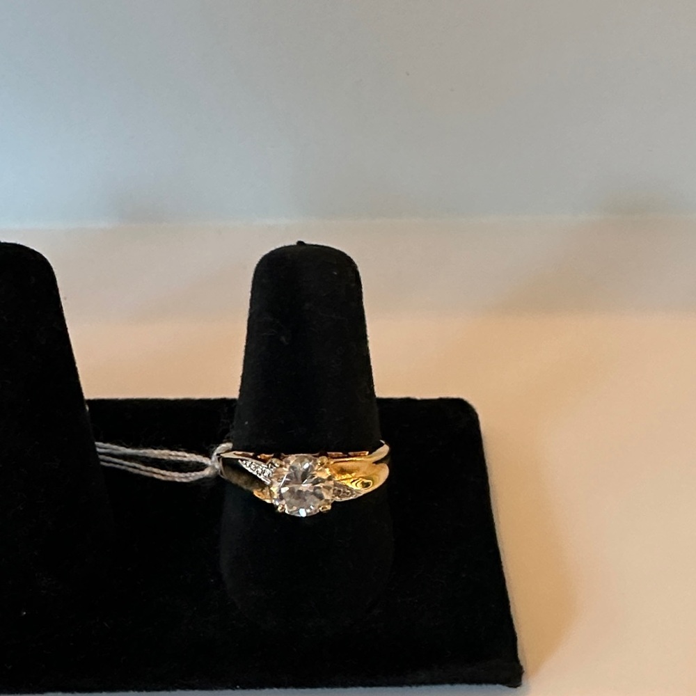 Vintage Lind 14 karat gold HGE ring size 8
